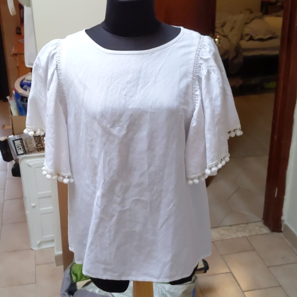 Anne Taylor Loft pompom top-size small